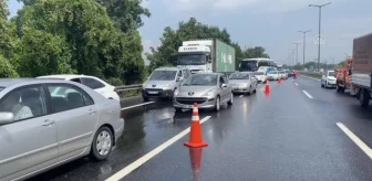 Anadolu Otoyolu'nda kamyona çarpan otomobilin sürücüsü öldü