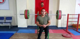 Bedensel engelli milli halterci Mustafa Uzuner, engel tanımıyor