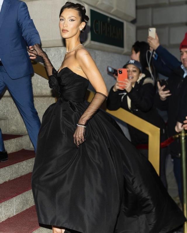 Bella Hadid kimdir? Bella Hadid nereli? Bella Hadid babası nereli?