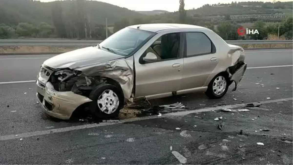 Son dakika haberleri! Manisa'da iki otomobil çarpıştı: 2'si çocuk 7 yaralı