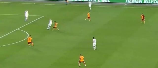 Seferovic bu pozisyonda yaptığıyla Galatasaraylıları şoka soktu! Herkes birbirine aynı soruyu soruyor