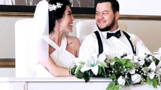 Sevda Dalgıç kimdir? Arka Sıradakiler Özge kiminle evleniyor? Sevda Dalgıç kaç yaşında, nereli? Sevda Dalgıç hayatı ve biyografisi! Sevda Dalgıç kimdir? Arka Sıradakiler Özge kiminle evleniyor? Sevda Dalgıç kaç yaşında, nereli? Sevda Dalgıç hayatı ve biyografisi!