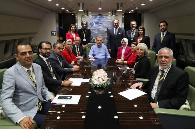 Son Dakika! Erdoğan'dan 'Suriye ile siyasi diyalog olacak mı?' sorusuna yanıt: Daha ileri seviyede adımları temin etmemiz gerekiyor