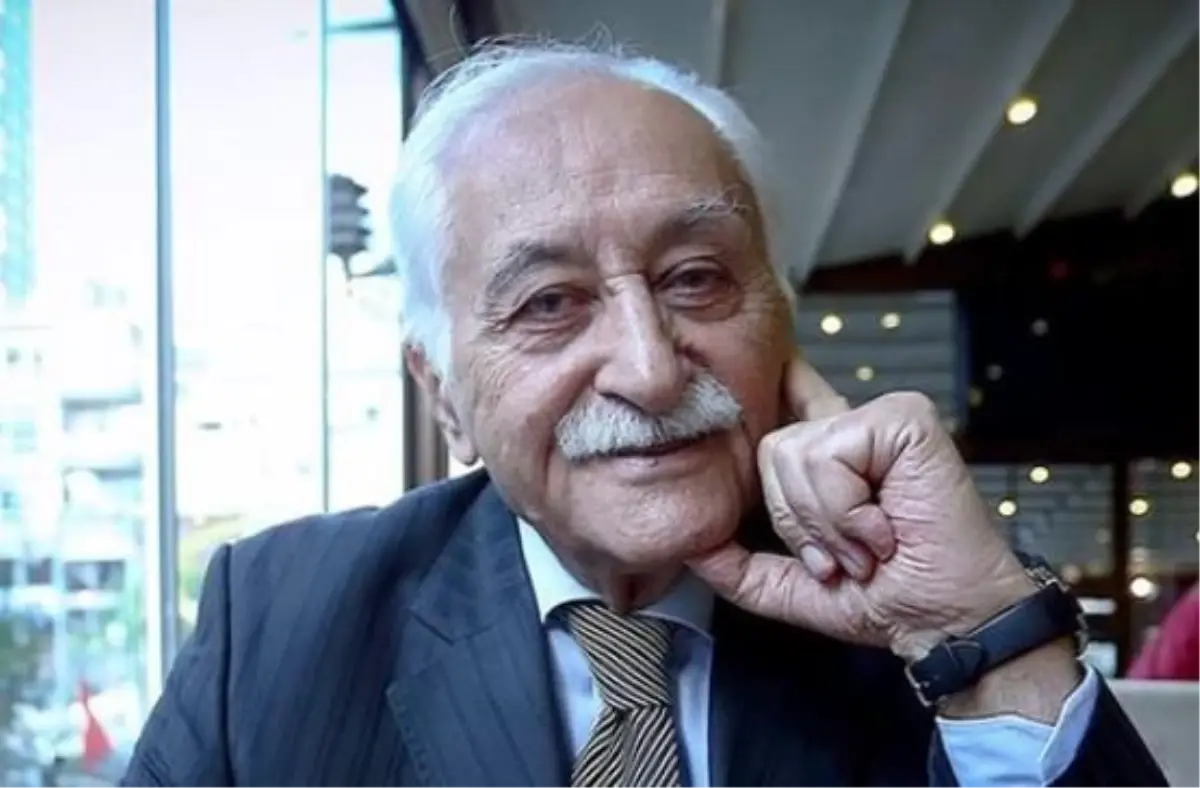 Yavuz Bülent Bakiler kimdir? Yavuz Bülent Bakiler kaç yaşında, nereli? Yavuz Bülent Bakiler hayatı ve biyografisi!
