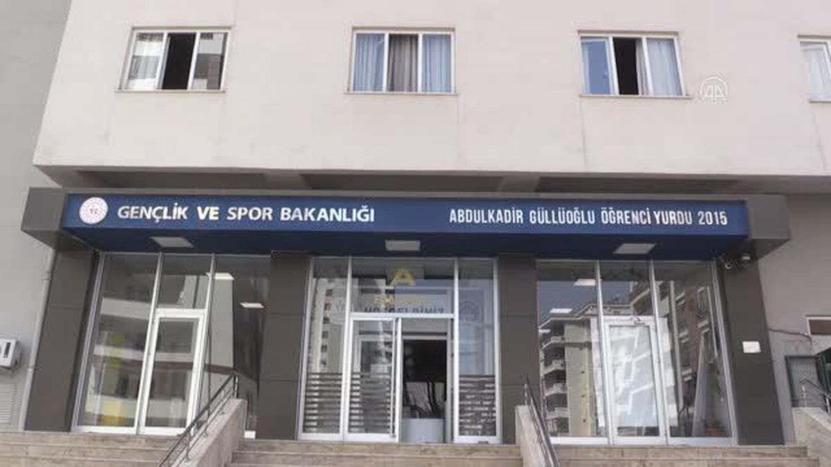 Şanlıurfa haber! ŞANLIURFA - Yurtlardaki ücretsiz konaklamadan yararlanıp tatil yapan gençler Güneydoğu turunda