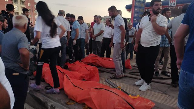 Mardin'de freni patlayan TIR faciaya neden oldu! Çok sayıda ölü ve yaralı var