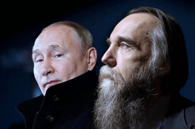 Putin'in akıl hocası Aleksandr Dugin'in kızı, içinde bulunduğu aracın patlaması sonucu öldü Putin'in akıl hocası Aleksandr Dugin'in kızı, içinde bulunduğu aracın patlaması sonucu öldü