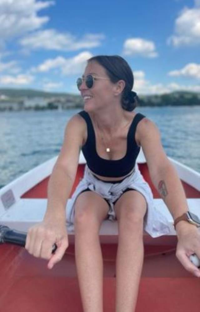 35 yaşında eşcinsel olduğunu fark eden kadın, evini ve 4 yıllık kocasını terk etti 35 yaşında eşcinsel olduğunu fark eden kadın, evini ve 4 yıllık kocasını terk etti