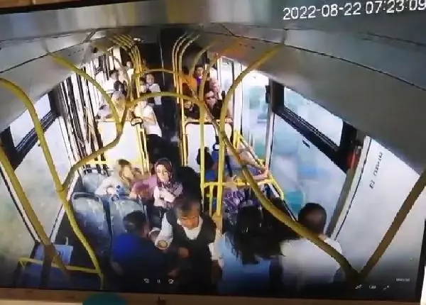 Bursa'da 2'si ağır 21 kişinin yaralandığı feci kazanın görüntüleri ortaya çıktı