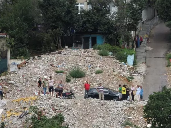Beykoz'da kentsel dönüşüme direnenlerle polis arasında arbede çıktı