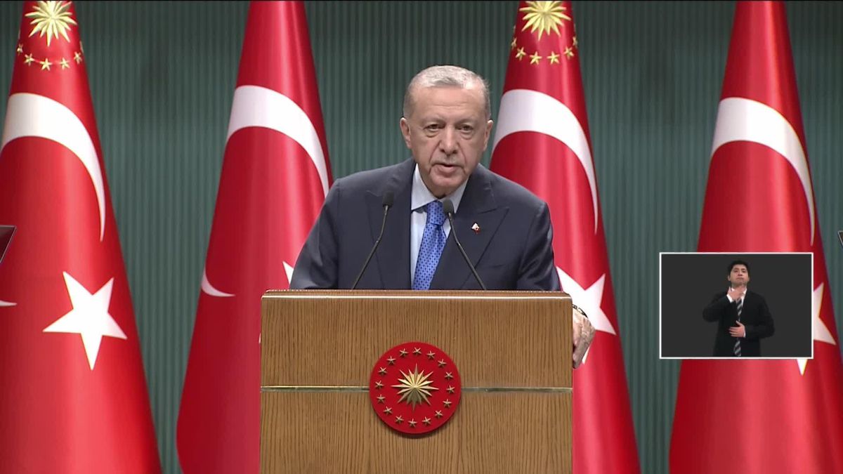 Erdoğan: 'Öğretmenlerimize Sınavı Boykot Çağrısı Yapılmasını Meclis'imize Saygısızlık Olarak Görüyoruz'