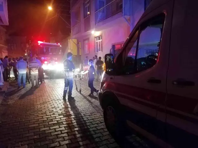 Evlenmek isteyen babasına kızdı, garajı ateşe verdi