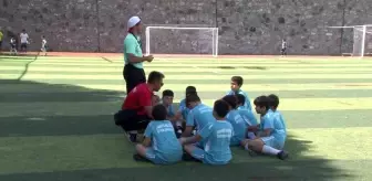 Ümraniye'de 3'üncü 'Minik Kramponlar Futbol Turnuvası' düzenlendi