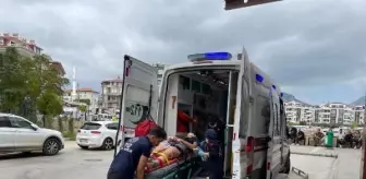 Cip ile safari turuna çıkan Polonyalı turistler kaza yaptı: 5 yaralı