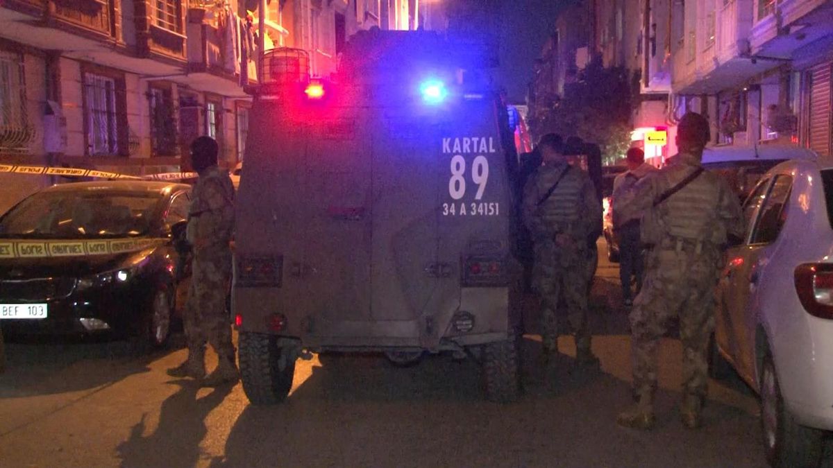 Esenyurt'ta 'çöp atma' kavgasında silahlar konuştu: 3 yaralı