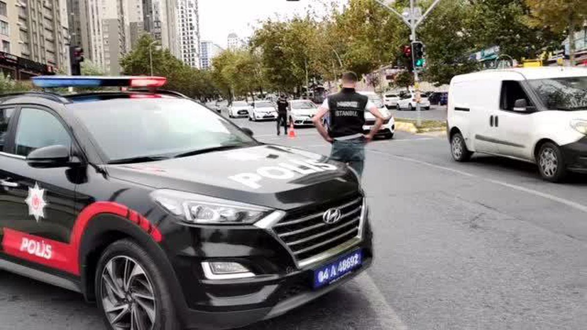 Esenyurt'ta narkotik uygulaması