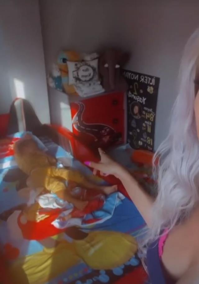 İşte Benim Stilim yarışmacısı Nazlı Hamarat'tan tepki çeken paylaşım! Oğluna defalarca sidikli diye seslendi İşte Benim Stilim yarışmacısı Nazlı Hamarat'tan tepki çeken paylaşım! Oğluna defalarca sidikli diye seslendi