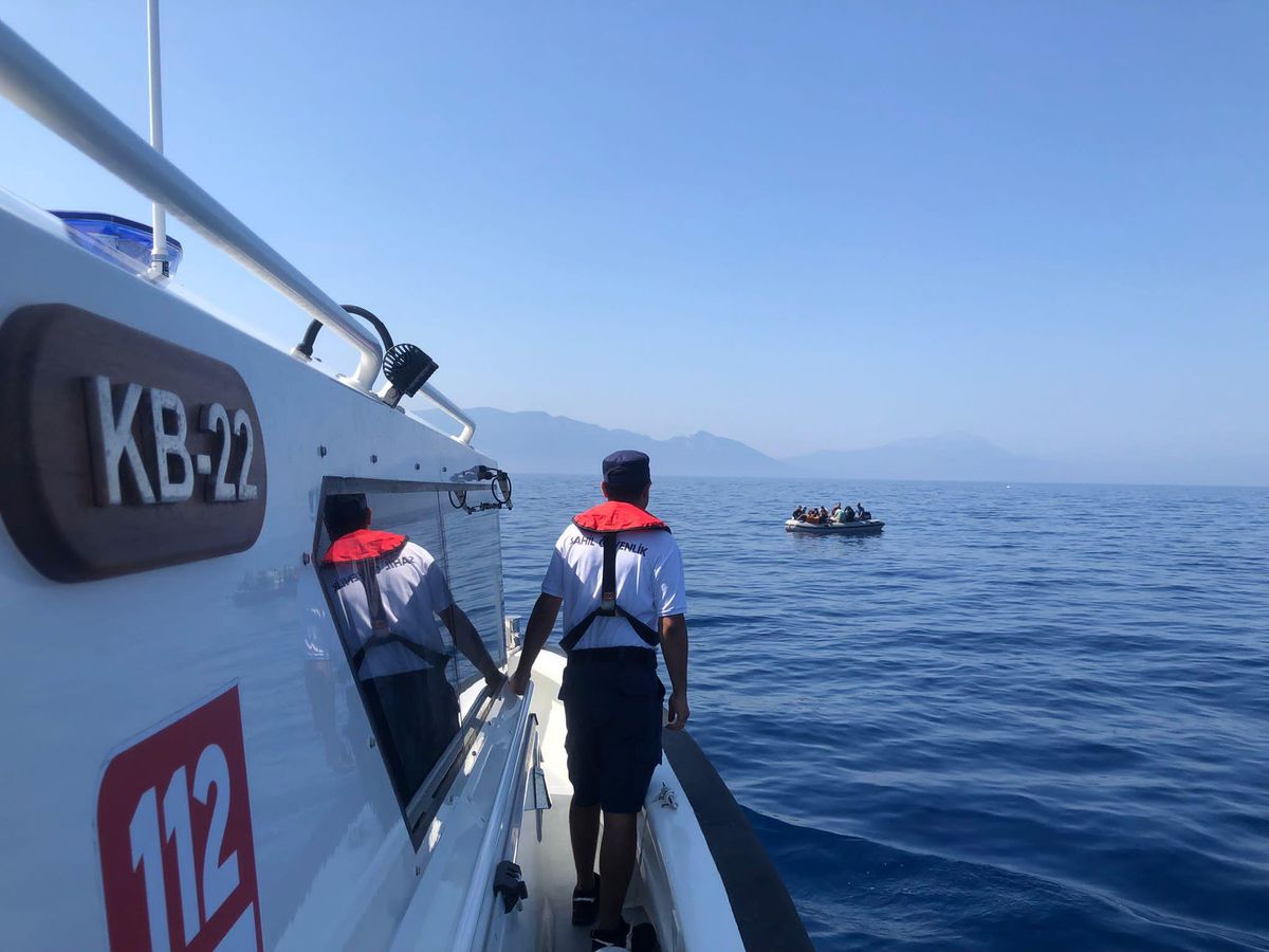 İzmir gündem haberi | İzmir'de geri itilen 39 düzensiz göçmen kurtarıldı