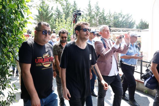 Usta oyuncu Civan Canova son yolculuğuna uğurlandı