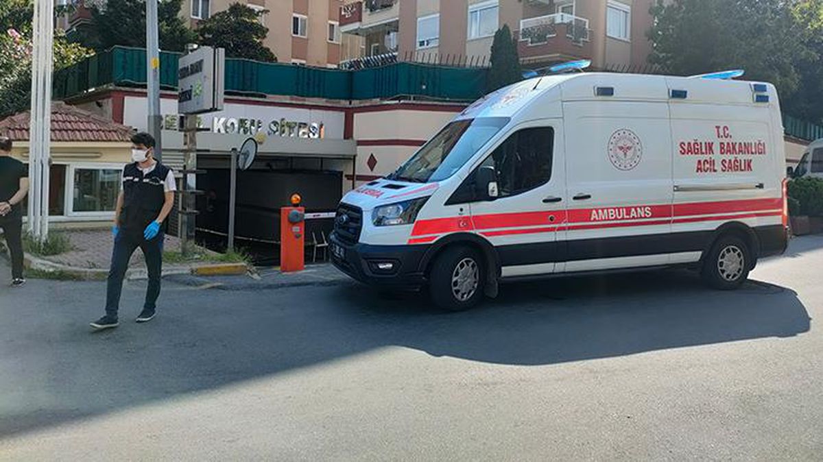 Yakın arkadaşına 'Bir saat sonra evime gel, beni bul' mesajı atan iş insanı aracında ölü bulundu