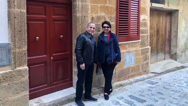 18 liraya aldıkları harabeye dönmüş tarihi eve neler yaptılar neler! Herkes görmek için akın ediyor