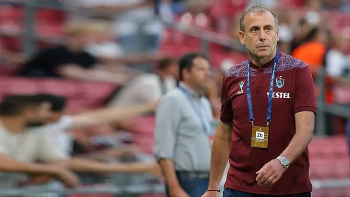 Abdullah Avcı, Trabzonspor'a Şampiyonlar Ligi'nde turu getirecek formülü verdi: Aklımızı kaybetmeden oynayacağız