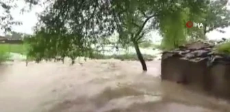 Hindistan'da sel felaketi: 2 ölü, 5 yaralı