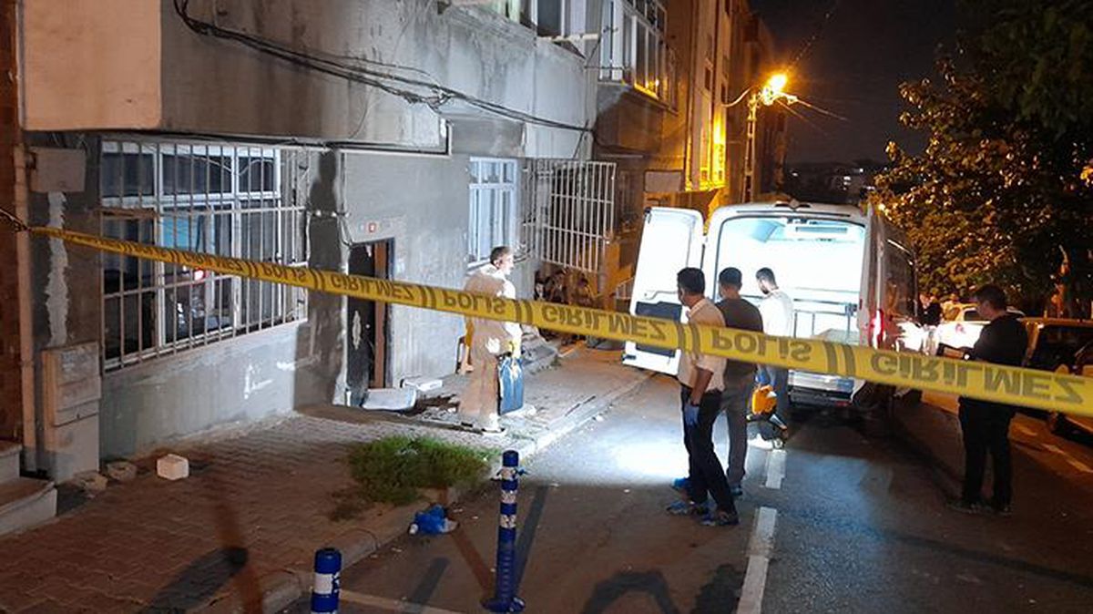 Yer: Gaziosmanpaşa! Ağır kokuların geldiği binaya giren polisler, erkek cesedi buldu