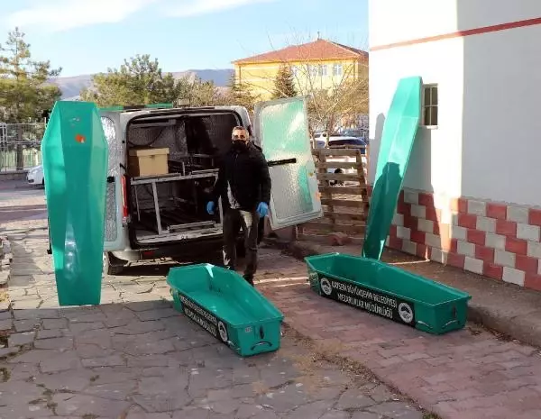 Kızı ile 1,5 yaşındaki torununu öldüren damadından şikayetinden vazgeçti Kızı ile 1,5 yaşındaki torununu öldüren damadından şikayetinden vazgeçti