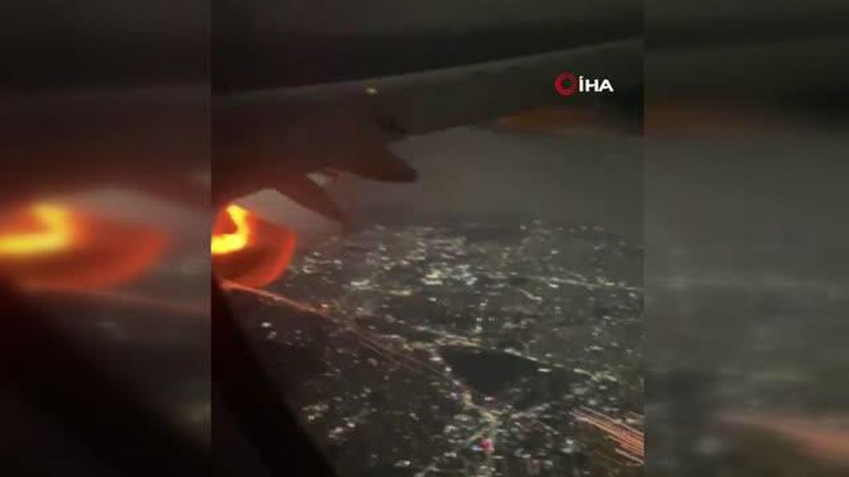 Meksika'dan ABD'ye giden yolcu uçağının motoru havada alev aldı