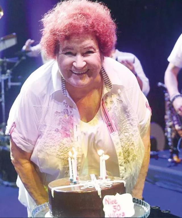 Selda Bağcan... 50.SANAT YILINI KUTLADI!