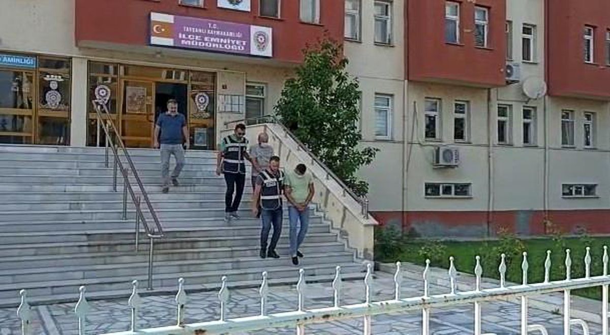 Kütahya haberleri! Tavşanlı'da iki hırsızlık zanlısı tutuklandı