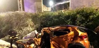 Son dakika haberleri... Bariyerlere çarpan otomobilin sürücüsü öldü