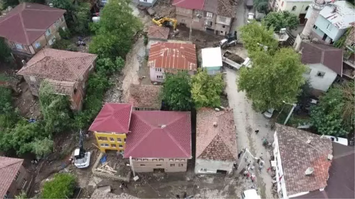 Bursa gündem: Bursa'da selden hasar gören mahallade hasar tespit çalışmaları sürüyor