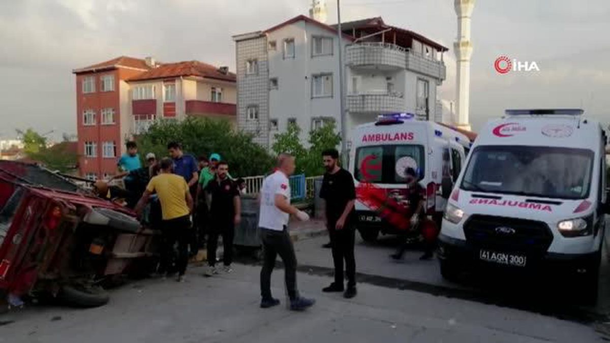 Son dakika haberi... Elektrikli motosikletin freni patladı: 2 yaralı