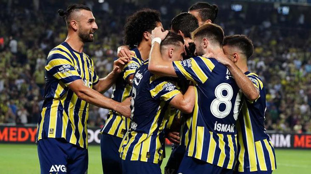 Güle oynaya turladık! Fenerbahçe, Avrupa Ligi'nde gruplara kaldı