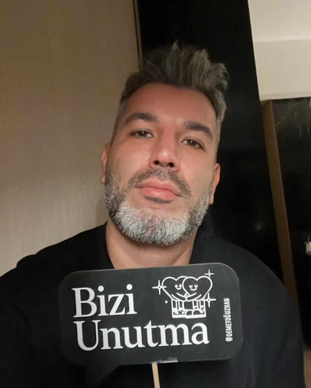 Günler sonra Demet Özdemir'le evlenecek olan Oğuzhan Koç, bekarlığa veda partisi yaptı