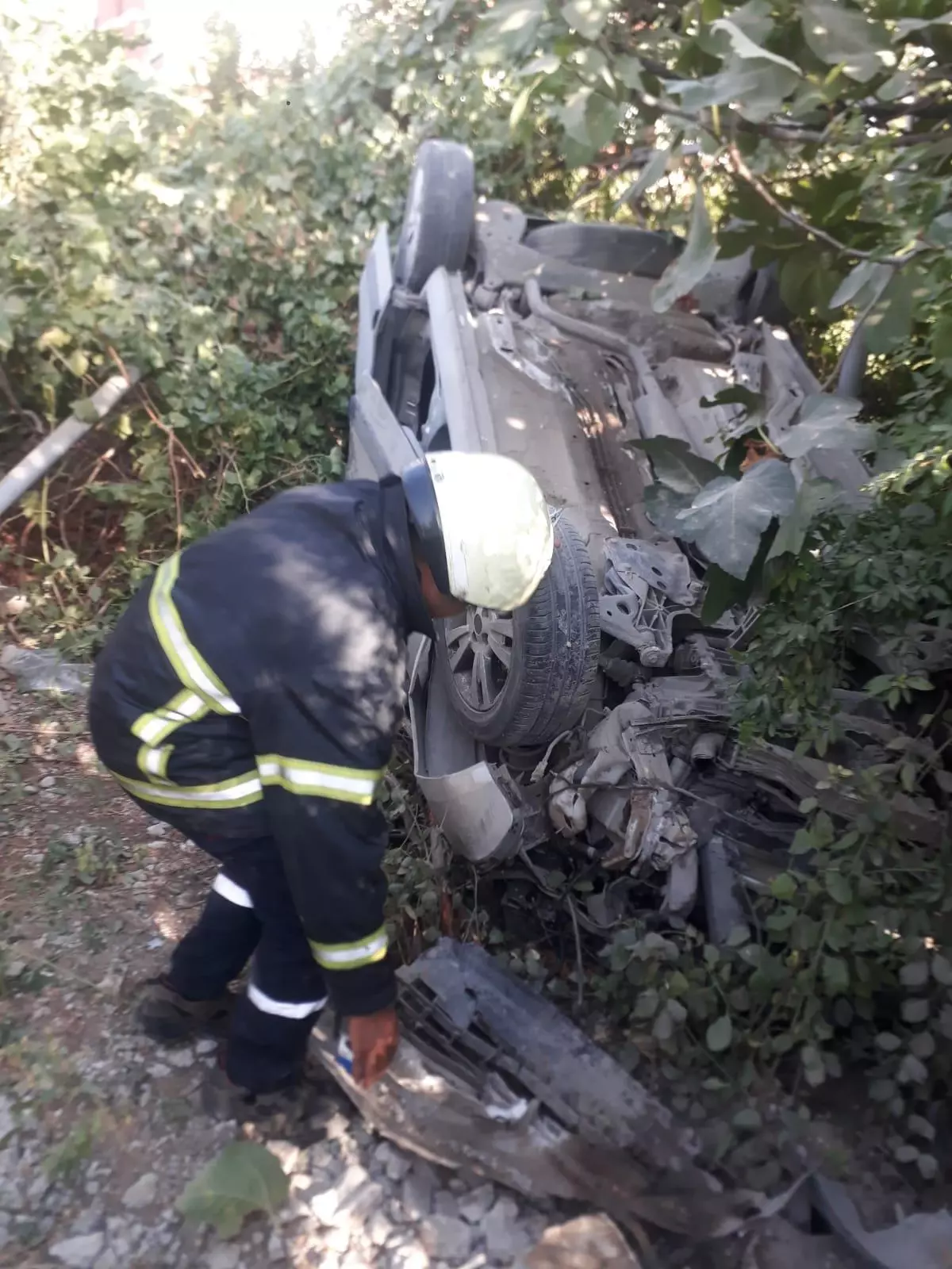 Mardin gündem haberleri: Mardin'de devrilen otomobildeki 4 kişi yaralandı