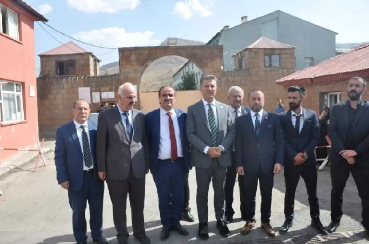 Sarıgül: Seçimler yaklaştıkça daha masalar çok kurulur