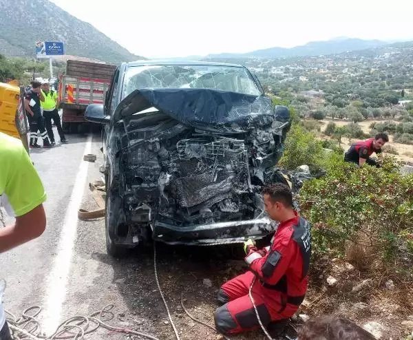 İbrahim Tatlıses'in yaralandığı kazada, kamyonet sürücüsünün kanında alkol çıktı İbrahim Tatlıses'in yaralandığı kazada, kamyonet sürücüsünün kanında alkol çıktı