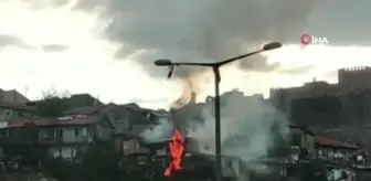 Başkent'te gecekondu alev alev yandı