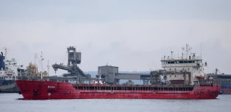 Çanakkale haberleri | Çanakkale açıklarında karaya oturan çimento yüklü gemi kurtarıldı