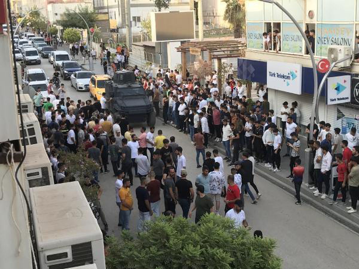 Şırnak'ta 19 yaşındaki kızı taciz ettiği öne sürülen şahıs halk tarafından linç edilmek istendi