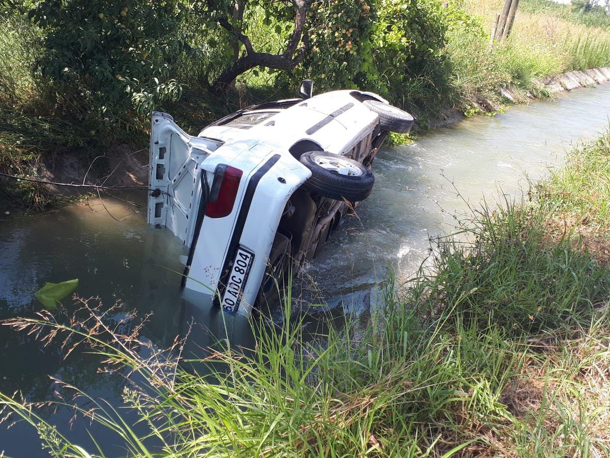 Tokat gündem haberleri... Tokat'ta sulama kanalına devrilen otomobildeki 3 kişi yaralandı