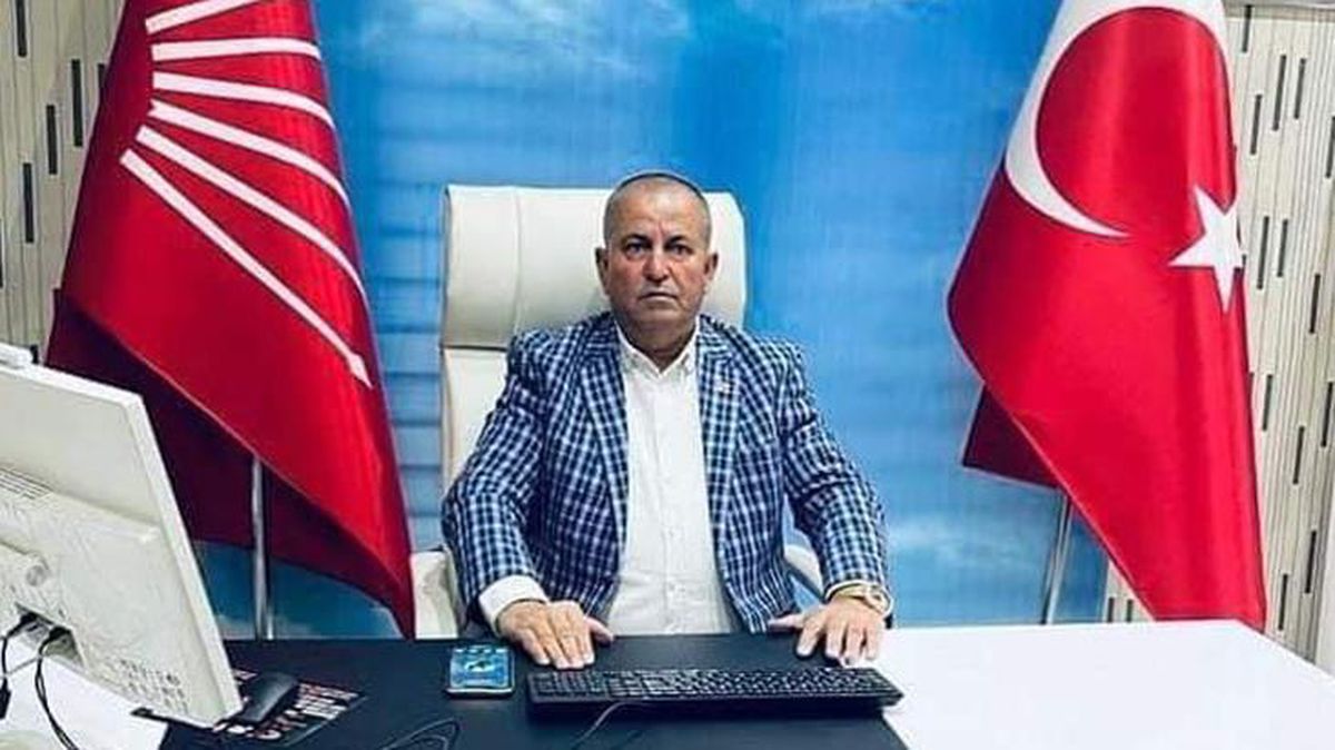 57 yaşındaki CHP'li il başkanı, 22 yaşındaki dini nikahlı eşini darp ettiği iddiasıyla gözaltına alındı