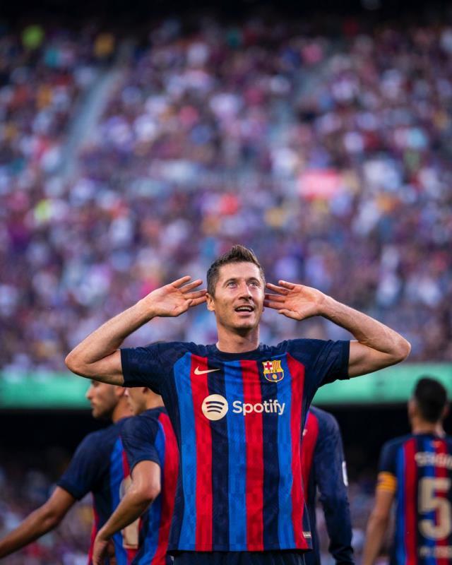 Barcelona'yı Lewandowski uçuruyor! Katalan devi, Real Valldolid'i farka boğdu