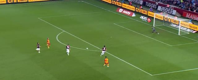 Mertens'in Trabzon maçında Galatasaray taraftarını çileden çıkardığı o an: Çıkarın şu adamı oyundan