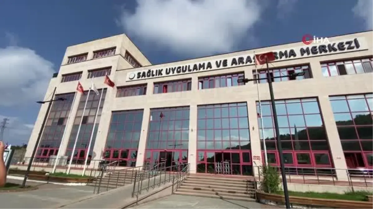 Son dakika haberi... Serinlemek için girdiği denizde nadir görülen durum yaşadı... Başında şişlikle hastaneye gitti