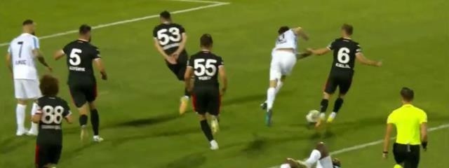 Türkiye, Erzurumspor-Samsunspor maçındaki skandal penaltı kararını konuşuyor