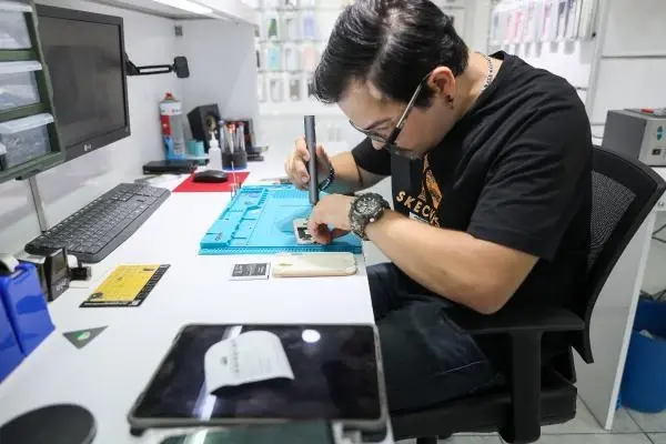 752 günlük koma sonrası 'mucize' oldu, tamire bile başladı